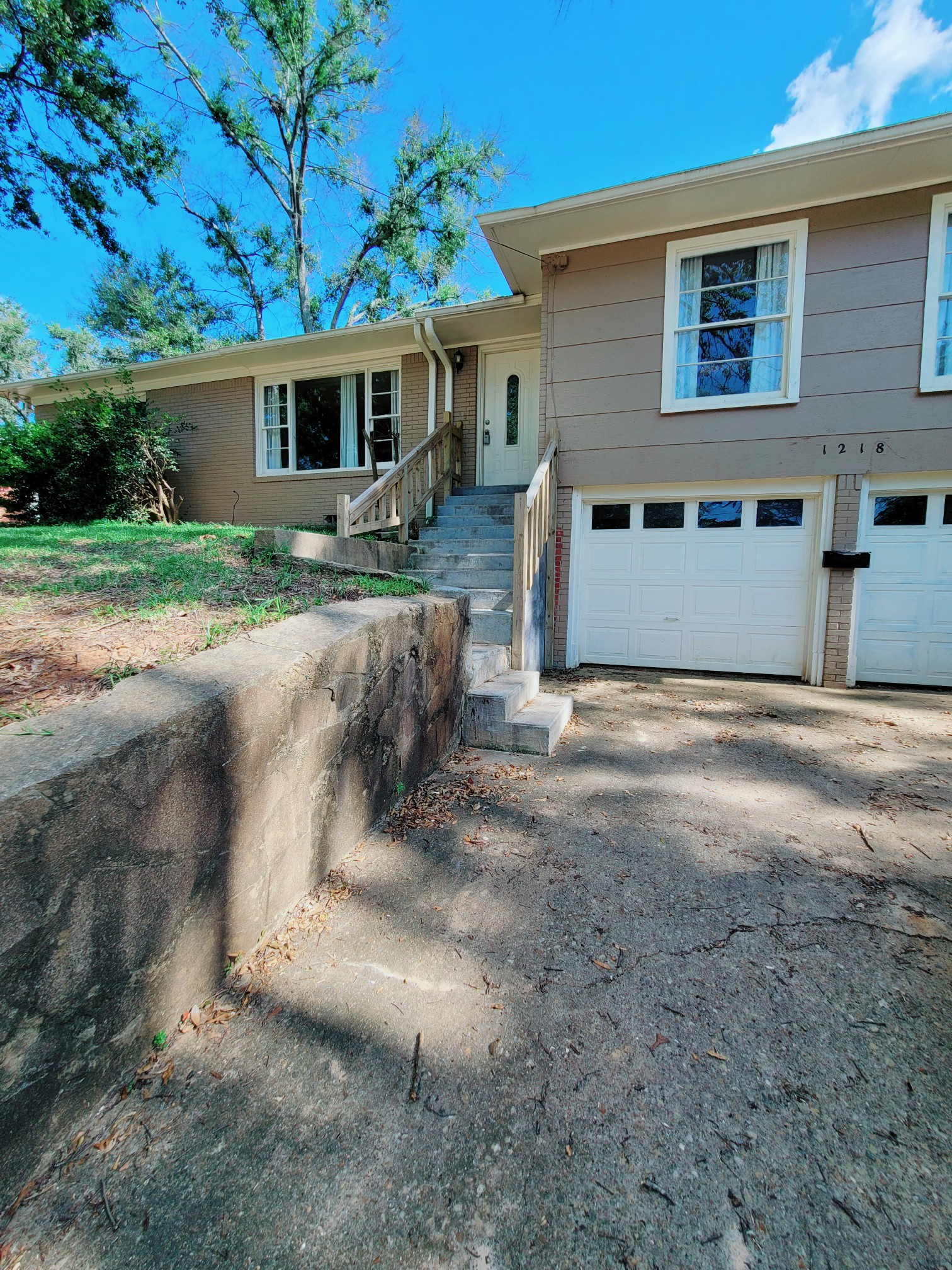 1218 Graham Drive